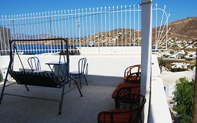 Grandma Vasiliki Rooms To Let Ίος